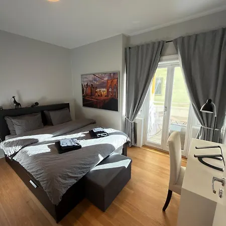 Majorstuen Quiet Courtyard Sunny Balconies Bogstadveien Topp Location! 아파트