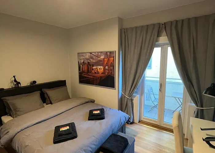Majorstuen Gem! Location With Two Private Balconies! Leilighet